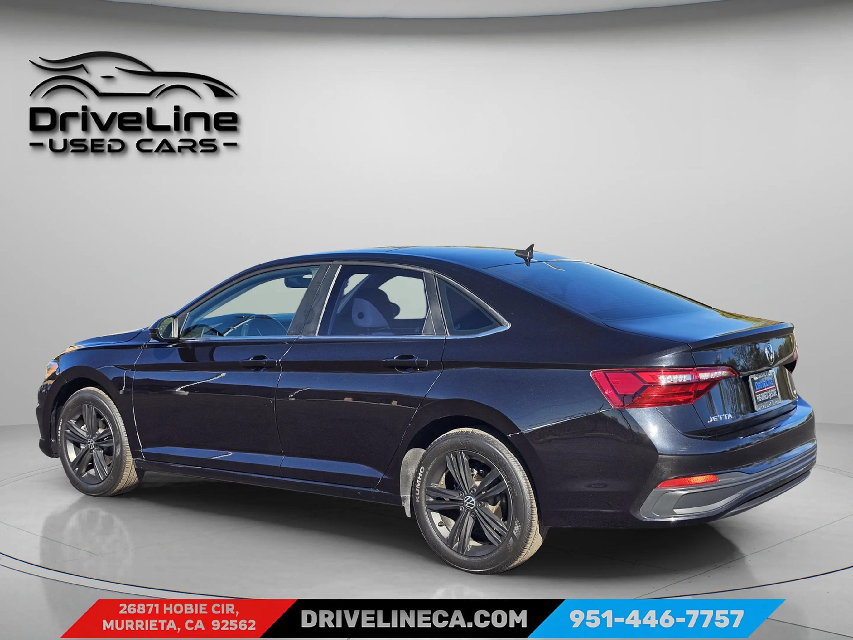 Used 2022 Volkswagen Jetta SE w/ Panoramic Sunroof Package FWD image 10