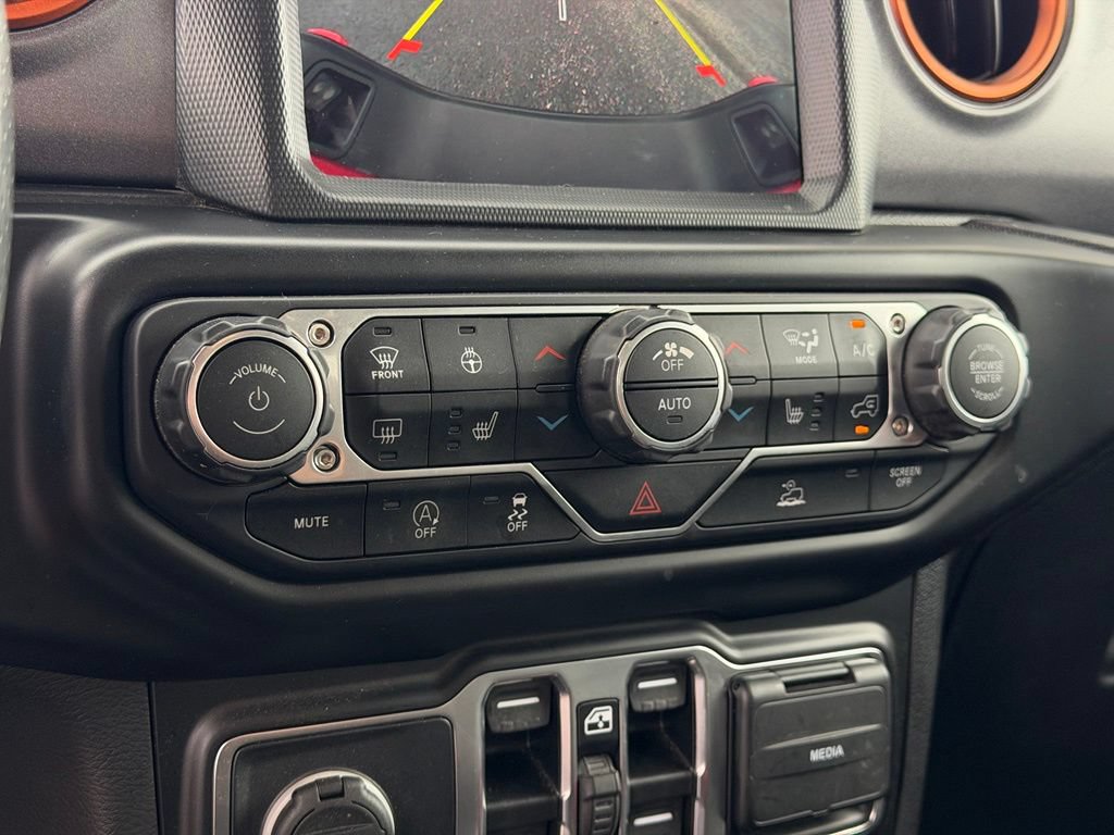Used 2022 Jeep Gladiator Mojave w/ LED Lighting Group AWD/4WD image 30