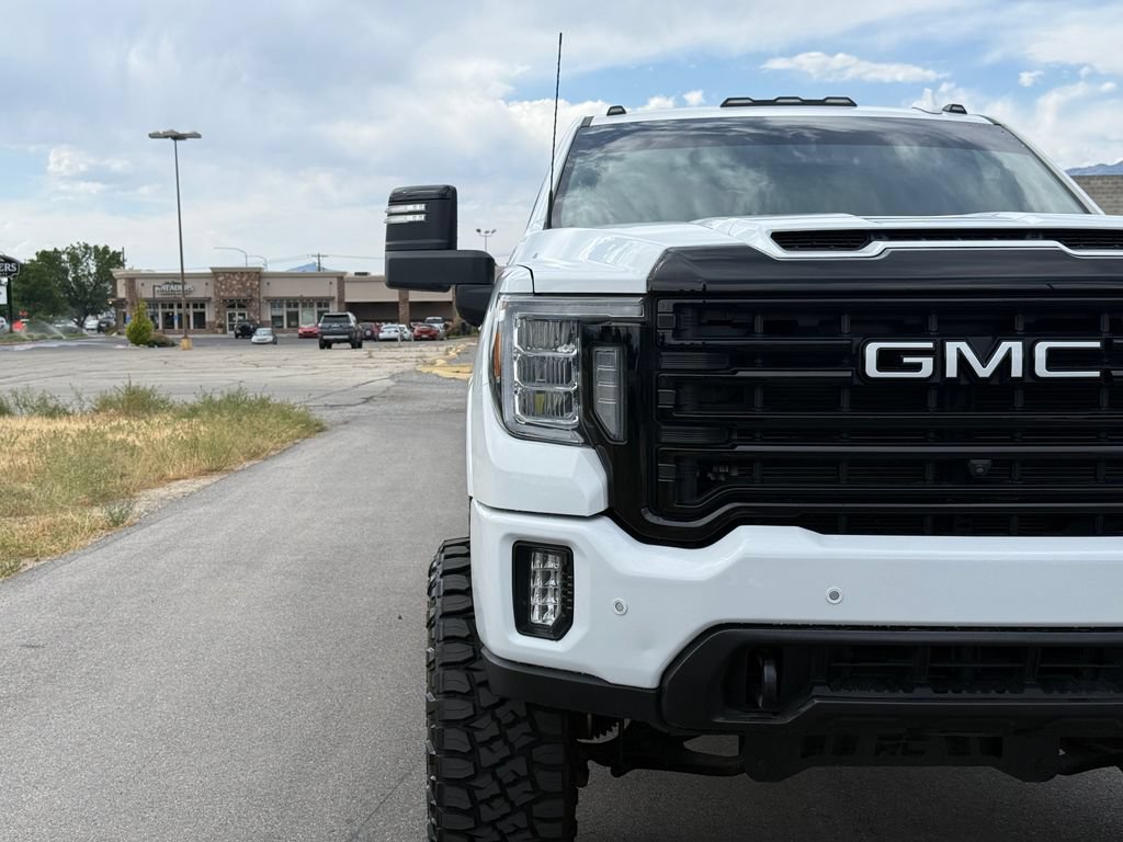 Used 2023 GMC Sierra 3500 SLT w/ SLT Premium Package AWD/4WD image 4