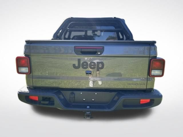 Used 2025 Jeep Gladiator Sport AWD/4WD image 4