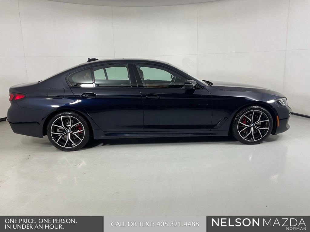 Used 2021 BMW 530i xDrive w/ M Sport Package AWD/4WD image 5