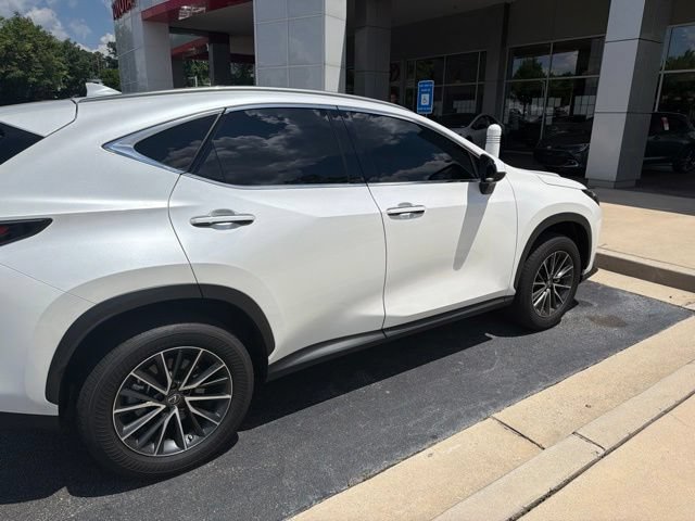 Used 2023 Lexus NX 250 FWD w/ Towing Package (2000 Lbs) image 24