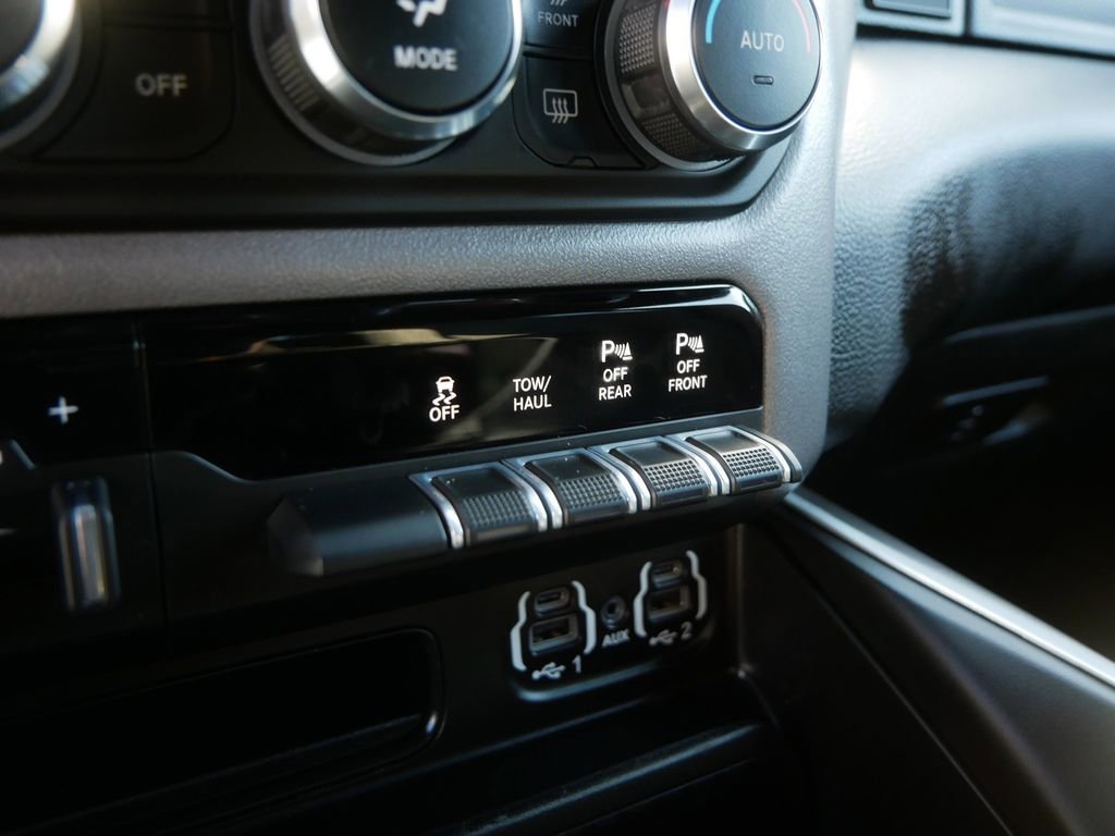 Used 2021 RAM 1500 Big Horn image 27
