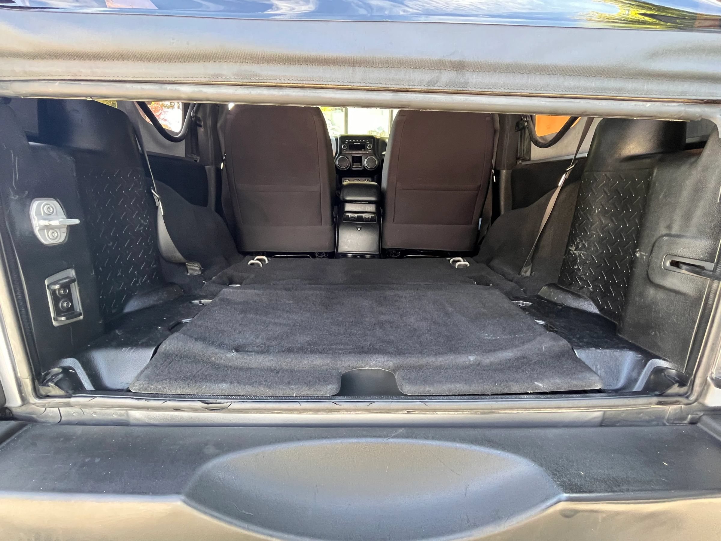 Used 2013 Jeep Wrangler Sport AWD/4WD image 17