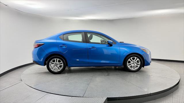 Used 2018 Toyota Yaris iA FWD image 9