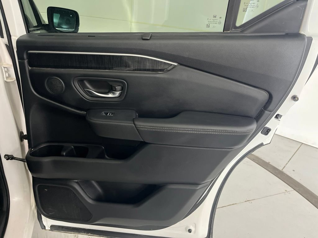 Used 2023 Honda Pilot Elite image 30