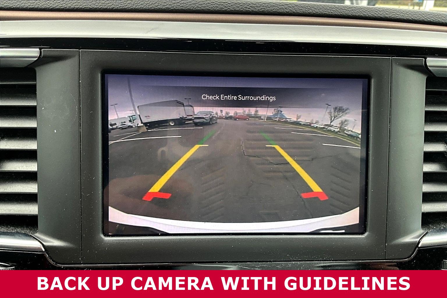 Used 2024 Chrysler Voyager LX image 14