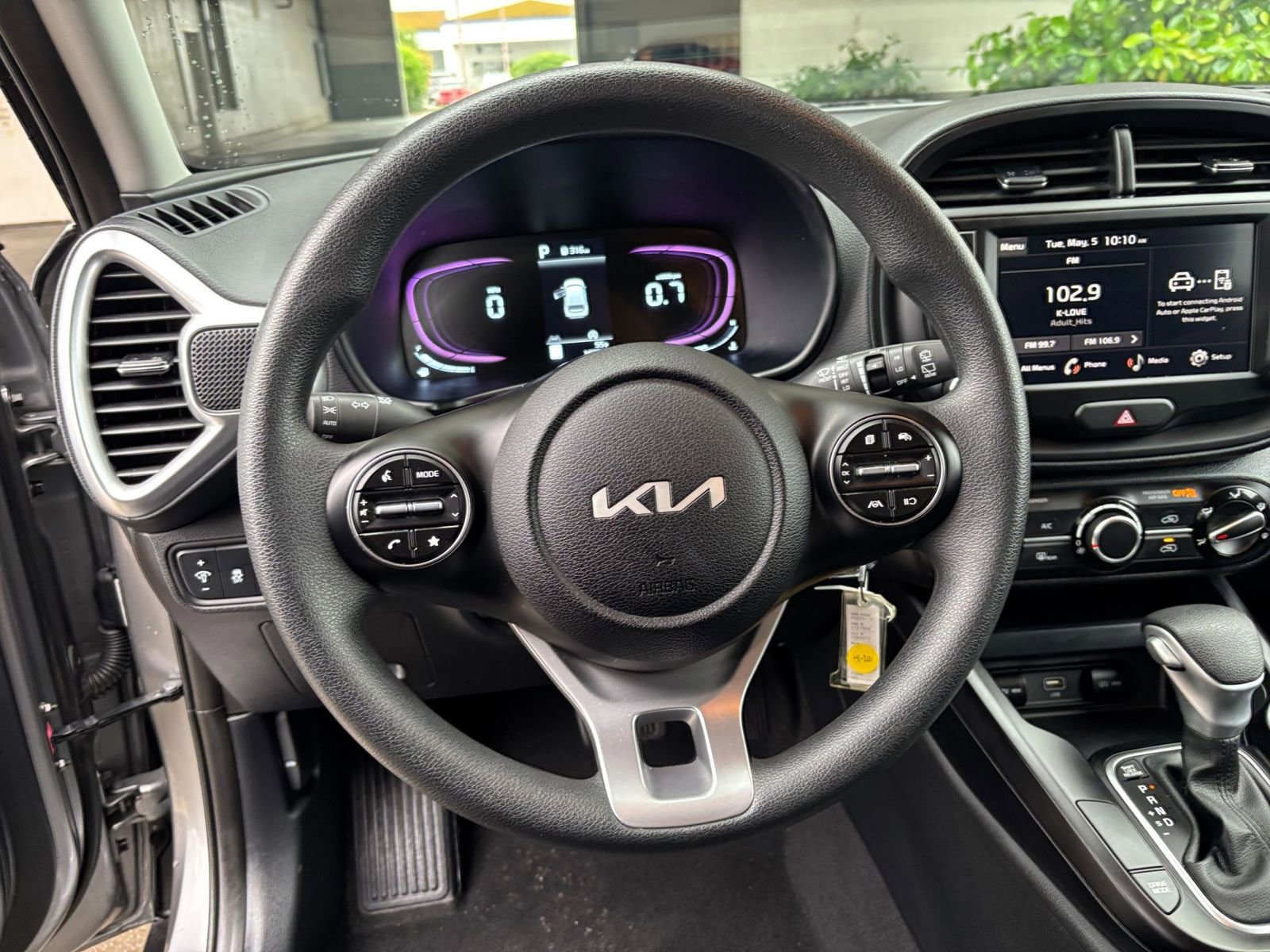 Used 2025 Kia Soul LX w/ LX Technology Package FWD image 28