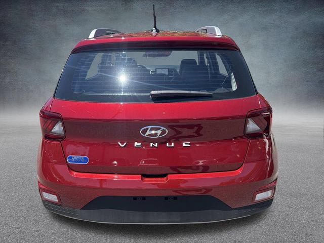 Used 2024 Hyundai Venue Limited FWD image 6