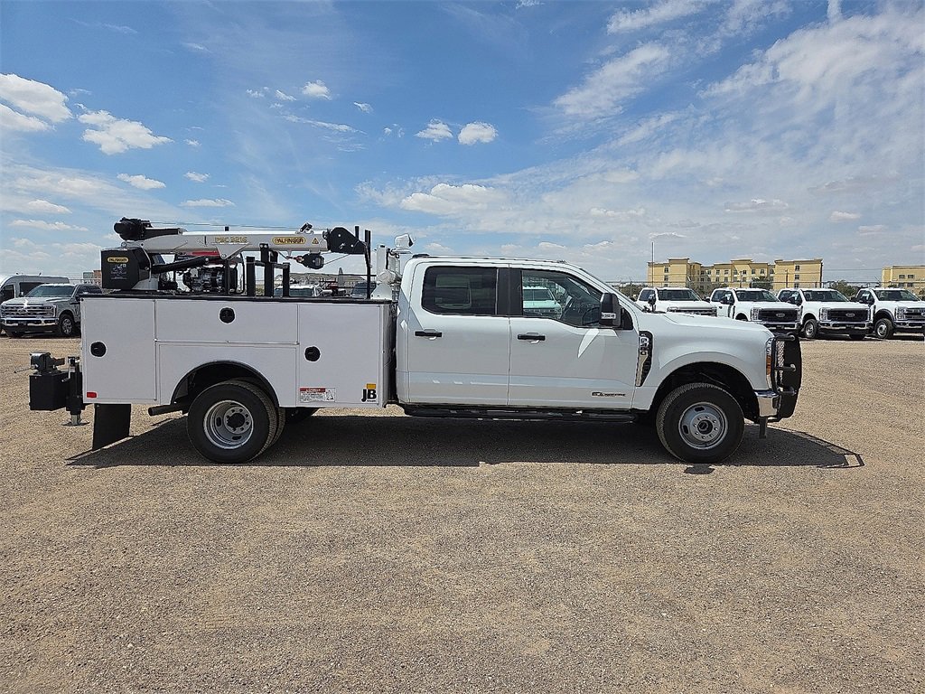 New 2025 Ford F350 XL w/ XL Chrome Package image 5