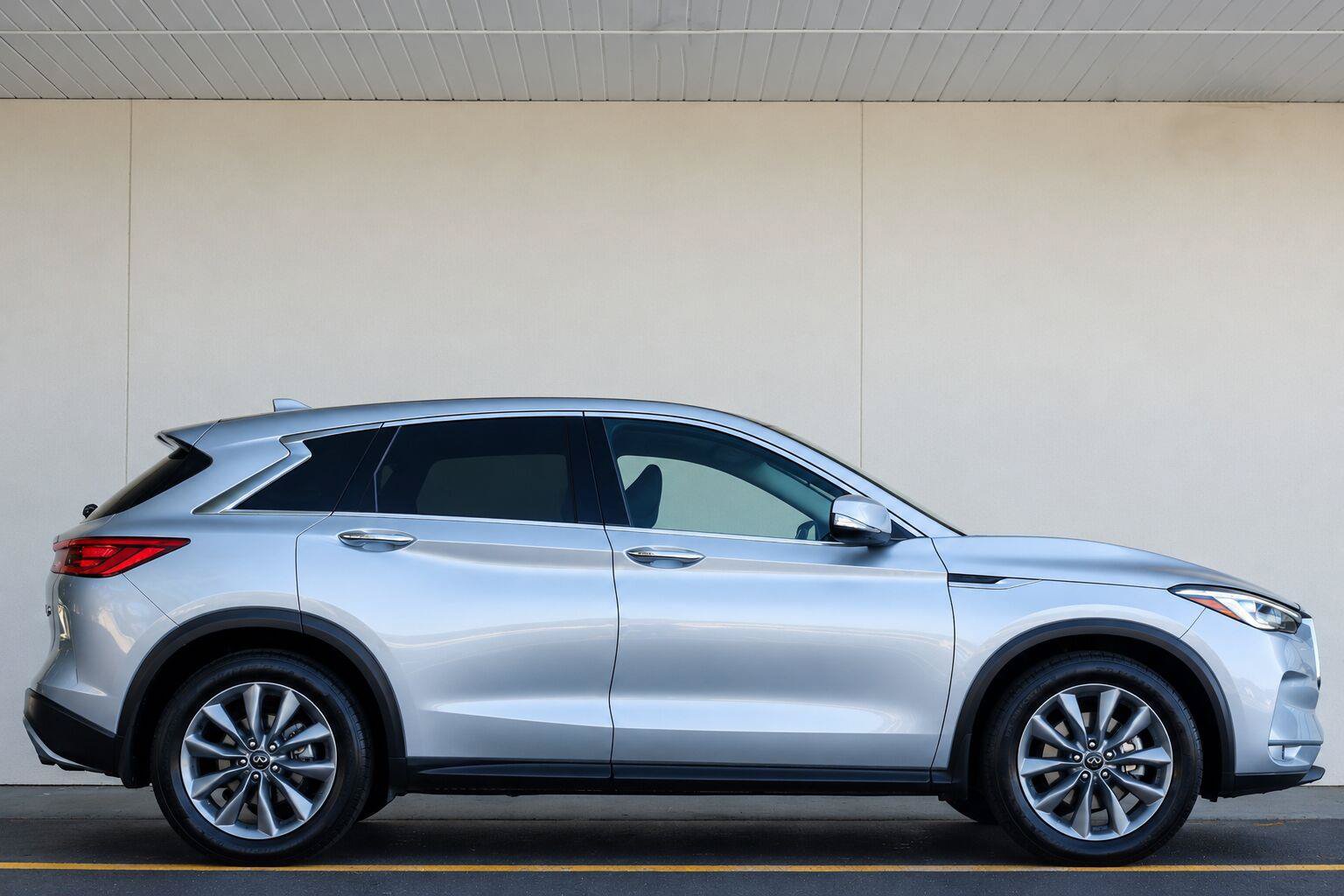 Used 2021 INFINITI QX50 Pure FWD image 3