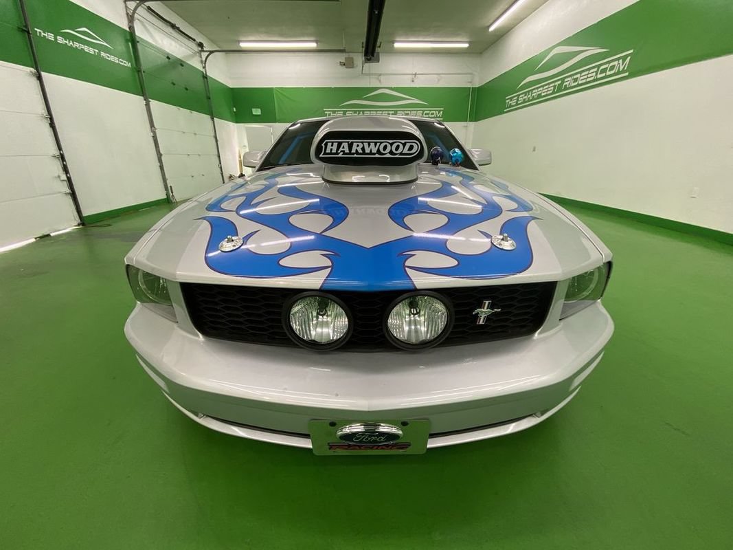 Used 2007 Ford Mustang GT Premium RWD image 2