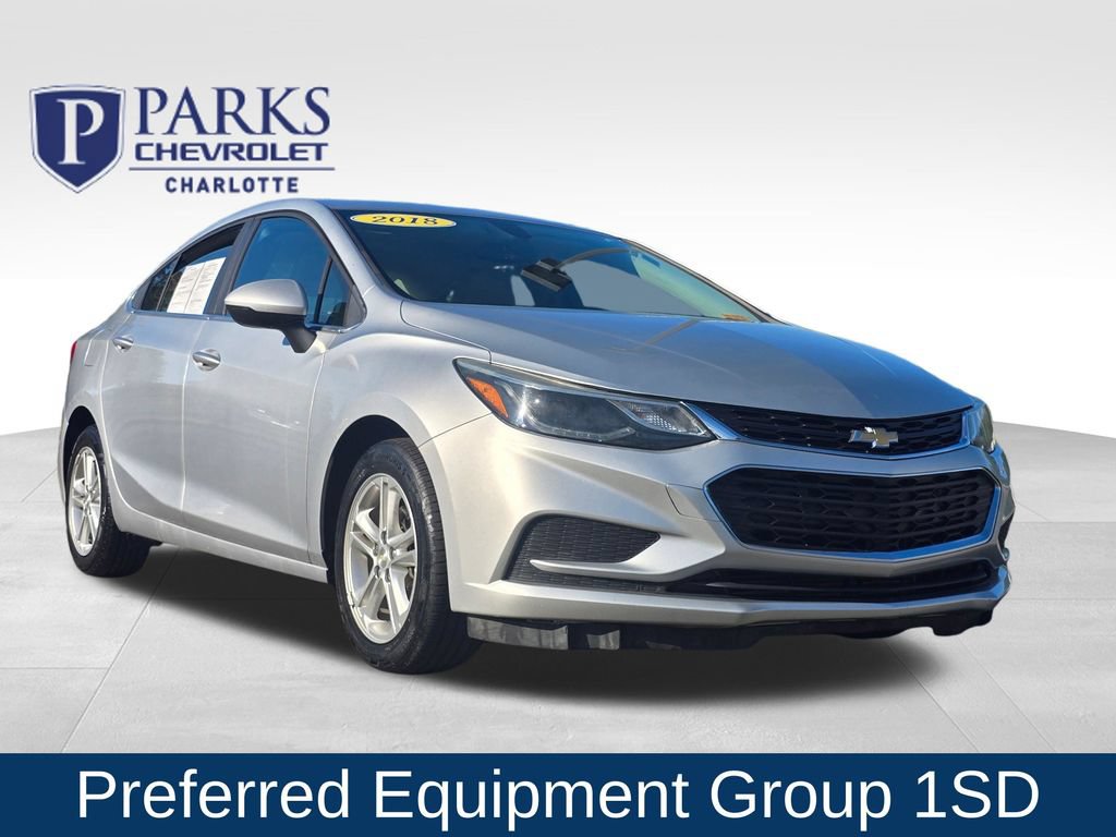 Used 2018 Chevrolet Cruze LT FWD image 1