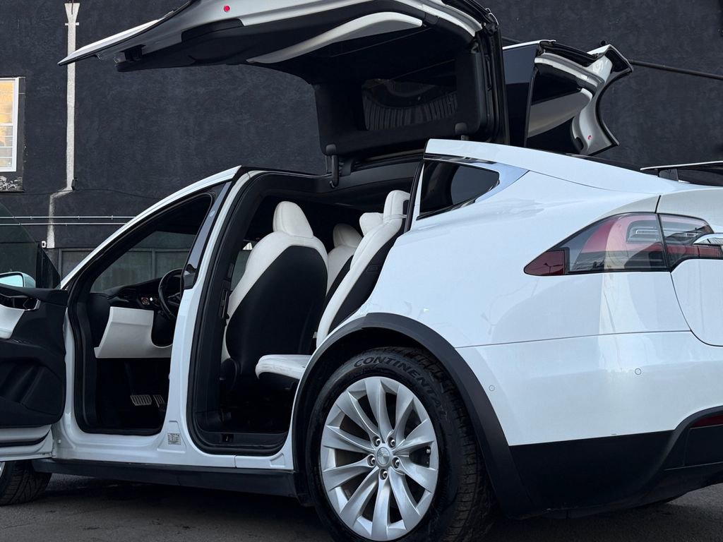 Used 2021 Tesla Model X Long Range image 20