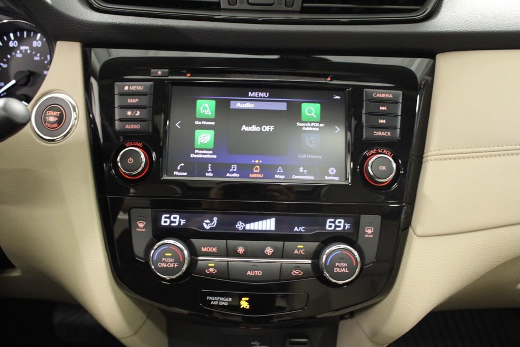 Used 2020 Nissan Rogue SL w/ Premium Package image 24