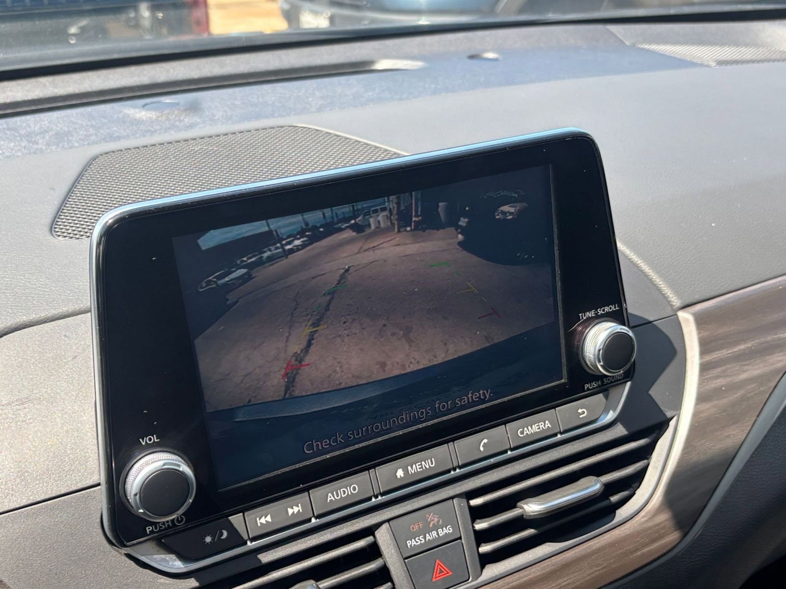 Used 2025 Nissan Altima 2.5 SV FWD image 23