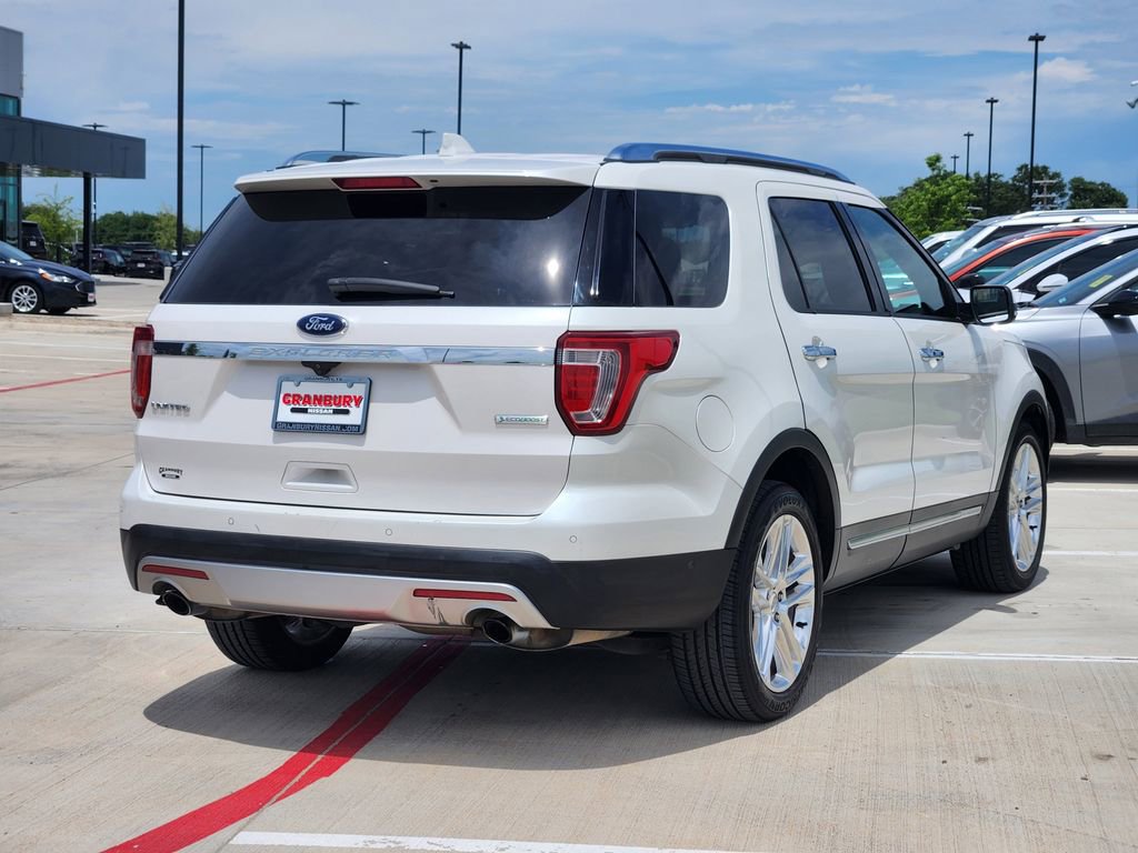 Used 2017 Ford Explorer Limited w/ Equipment Group 301A FWD image 6