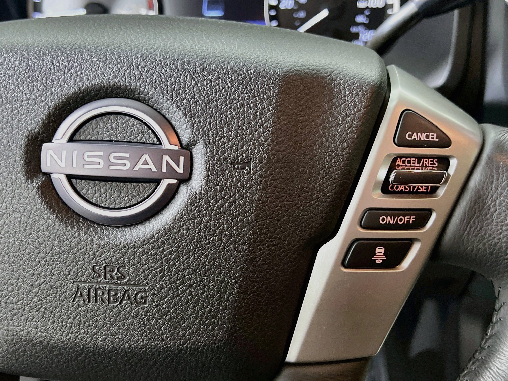 Used 2024 Nissan Titan SV AWD/4WD image 19