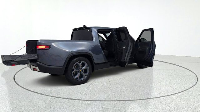 Used 2023 Rivian R1T Adventure Dual AWD/4WD image 18