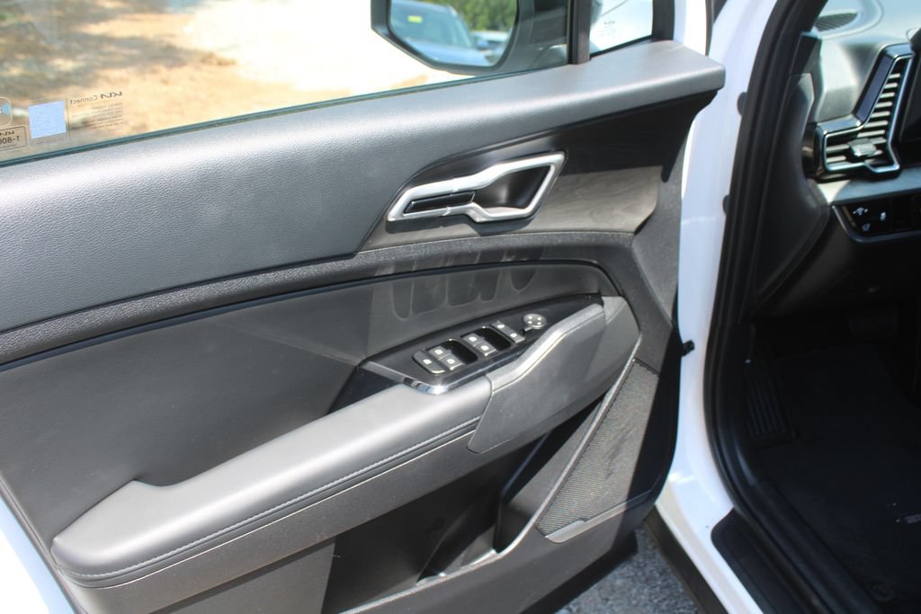 Certified 2025 Kia Sportage X-Line w/ Premium Package AWD/4WD image 19