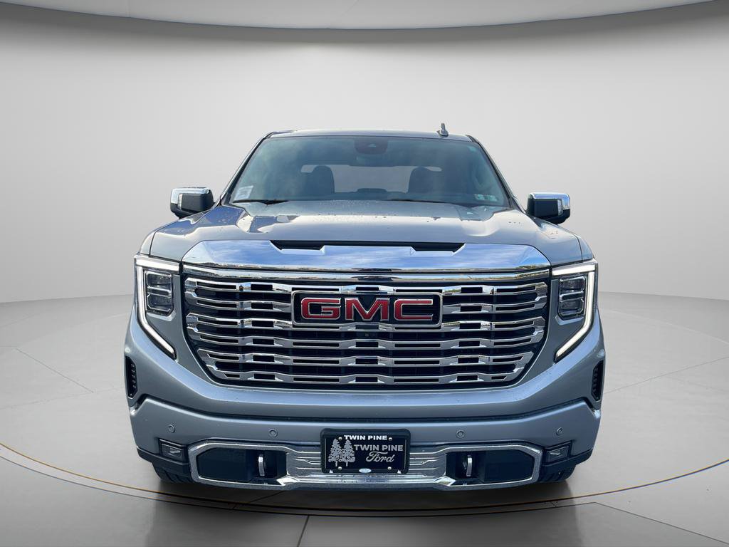 Used 2023 GMC Sierra 1500 Denali w/ Denali Reserve Package AWD/4WD image 3