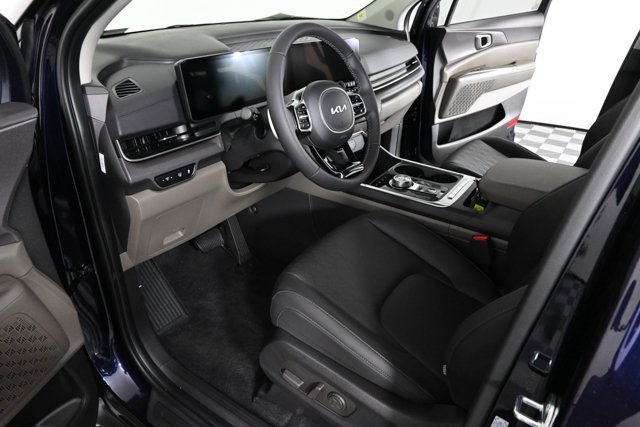 New 2026 Kia Carnival EX image 18