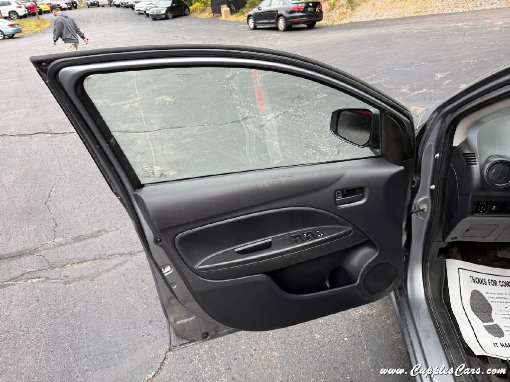 Used 2023 Mitsubishi Mirage ES image 5