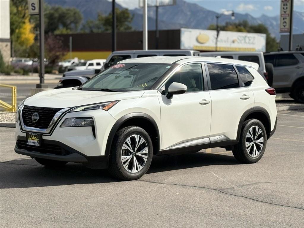 Used 2022 Nissan Rogue SV AWD/4WD image 3