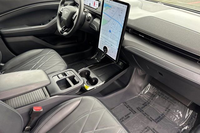 Certified 2025 Ford Mustang Mach-E Select w/ Interior Protection Package image 18