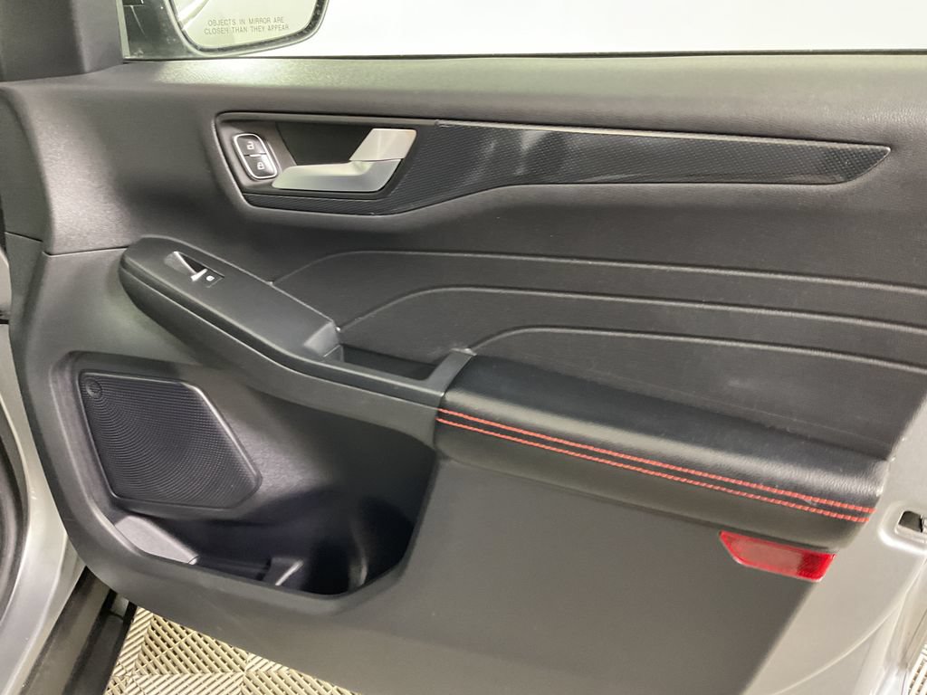 Used 2024 Ford Escape ST-Line FWD image 23