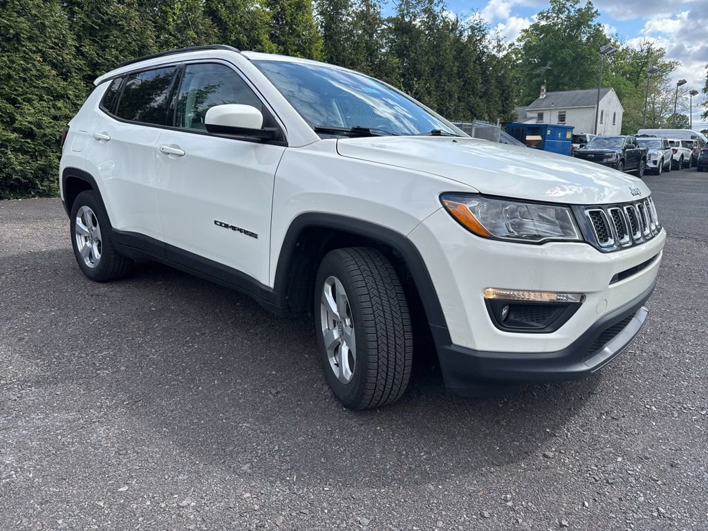 Used 2021 Jeep Compass Latitude w/ Convenience Group AWD/4WD image 3