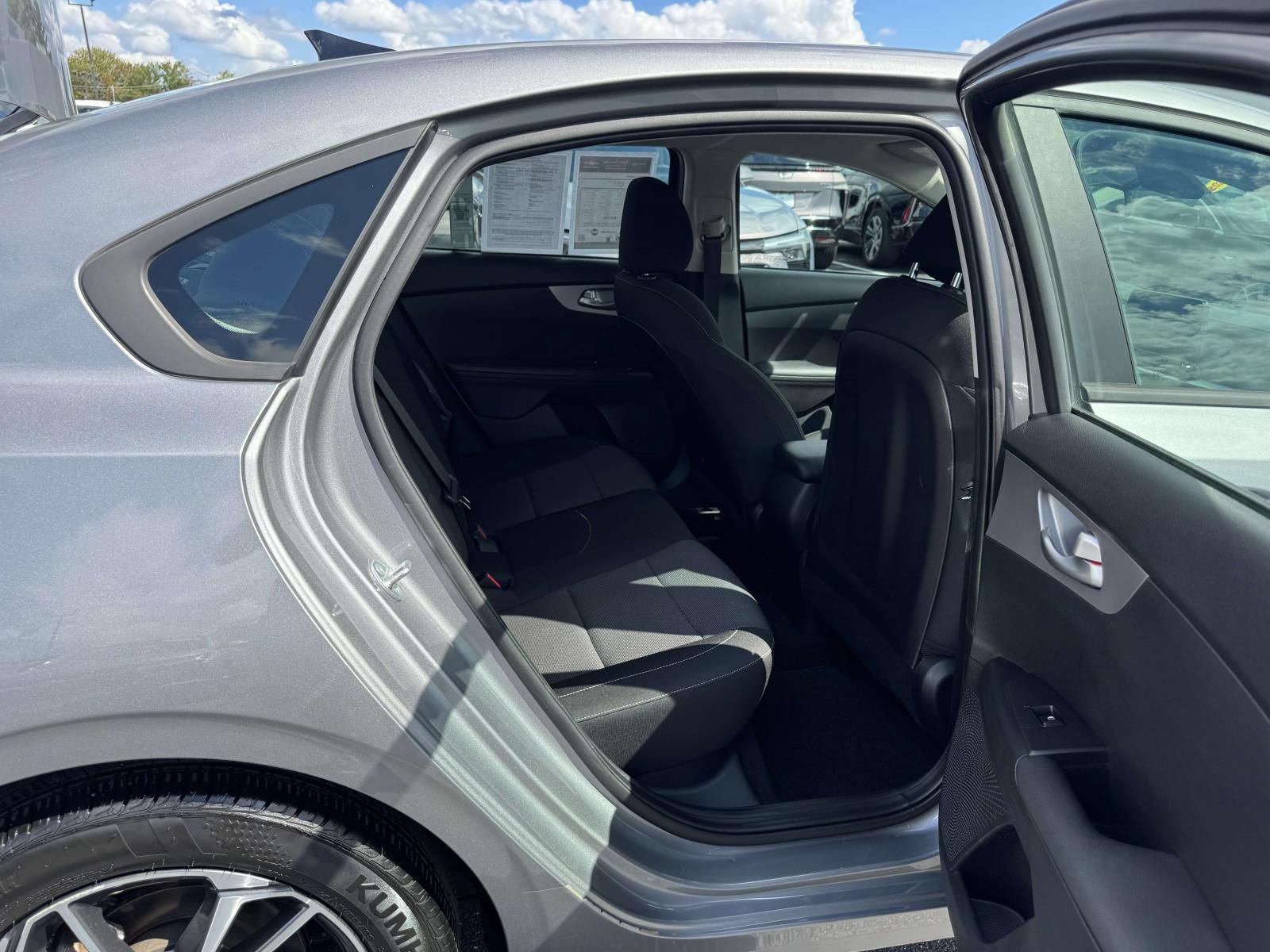 Used 2023 Kia Forte LXS w/ LXS Technology Package FWD image 15