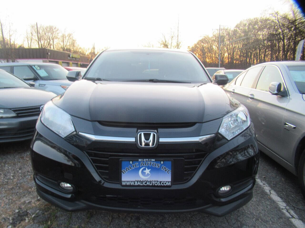 Used 2016 Honda HR-V LX image 2