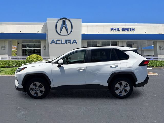 Used 2024 Toyota RAV4 XLE FWD image 7
