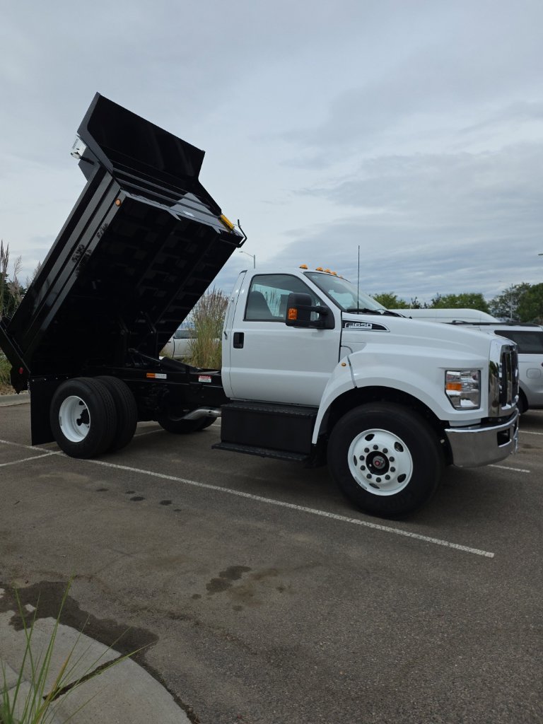 New 2027 Ford F650 2WD Regular Cab Super Duty image 5