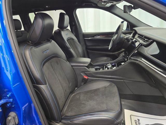 Used 2023 Jeep Grand Cherokee Trailhawk w/ Luxury Tech Group III image 5