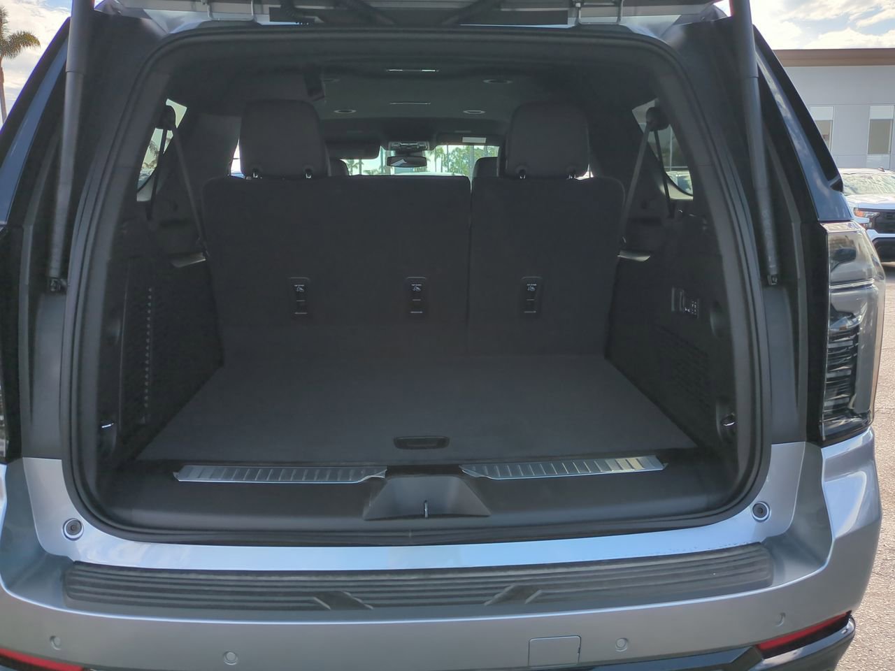 New 2026 Chevrolet Suburban Z71 w/ Comfort Package image 26