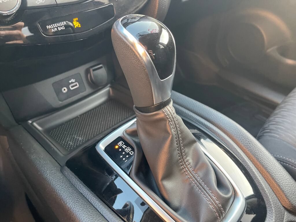 Used 2018 Nissan Rogue AWD image 14