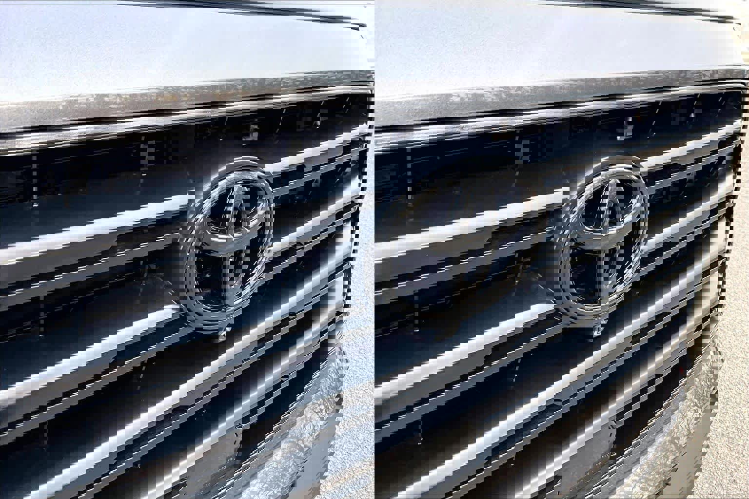 Certified 2024 Toyota Sequoia SR5 w/ SR5 Premium Package AWD/4WD image 29