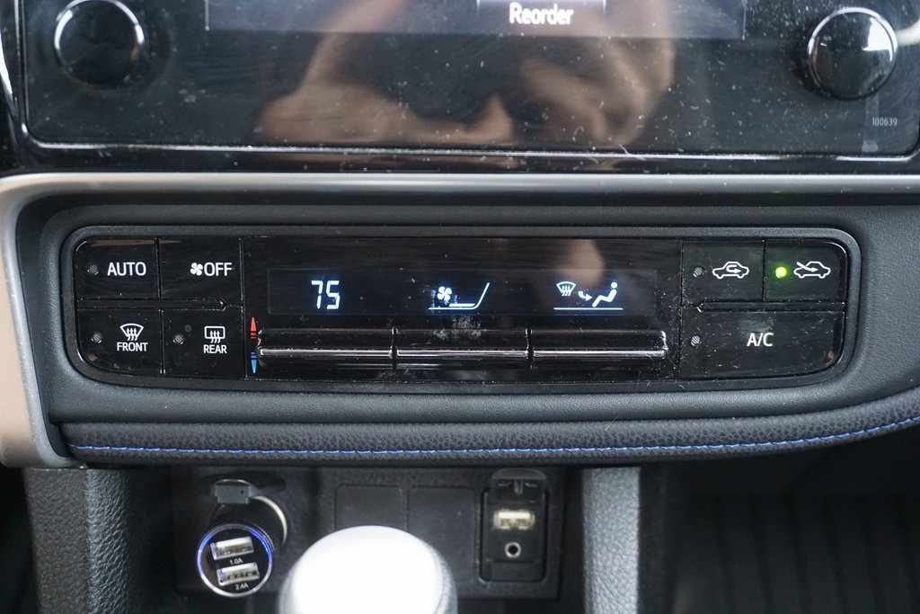 Used 2017 Toyota Corolla SE image 9