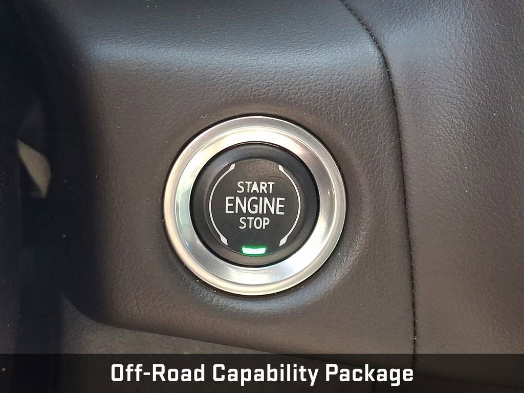 Used 2021 Chevrolet Suburban Z71 w/ Z71 Off-Road Package AWD/4WD image 21