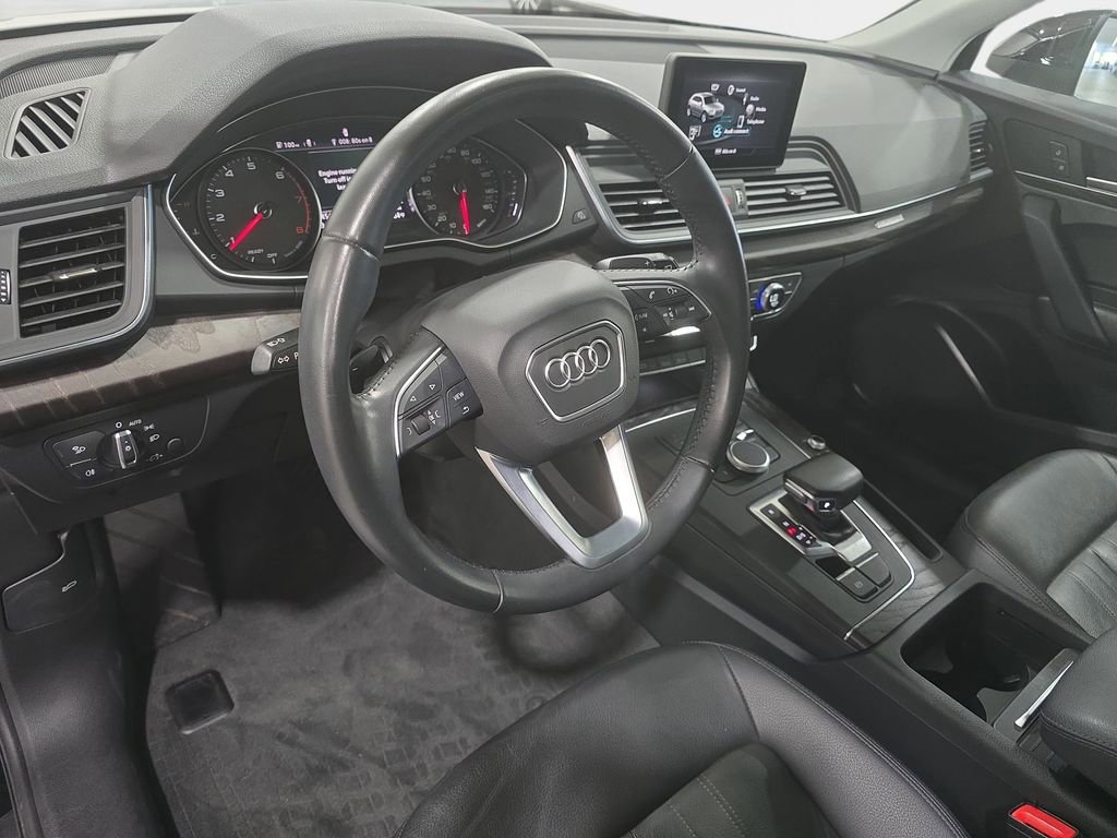 Used 2020 Audi Q5 2.0T Premium w/ Convenience Package image 16