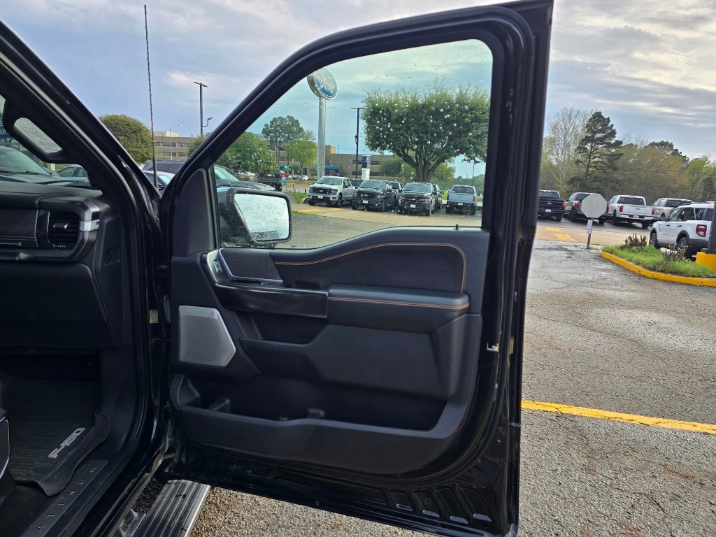 Used 2021 Ford F150 Platinum w/ Equipment Group 701A High image 17