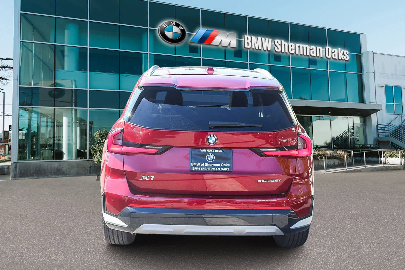 Used 2026 BMW X1 xDrive28i image 5