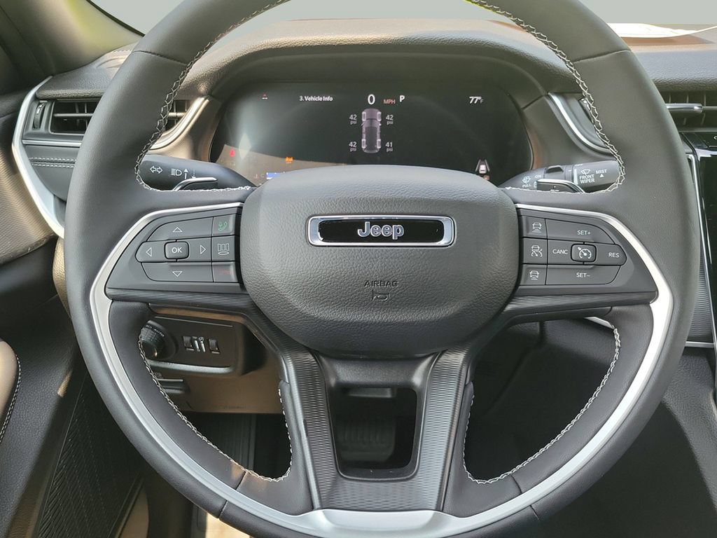 New 2026 Jeep Grand Cherokee Laredo X RWD image 11