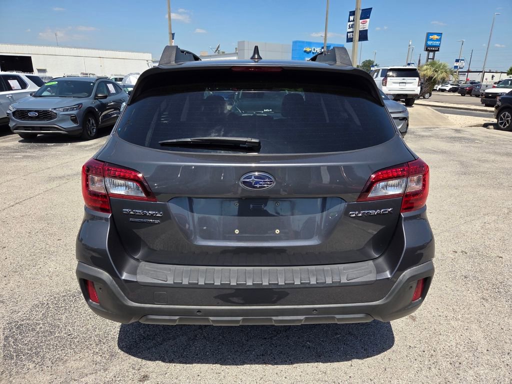 Used 2018 Subaru Outback 2.5i Limited AWD/4WD image 12