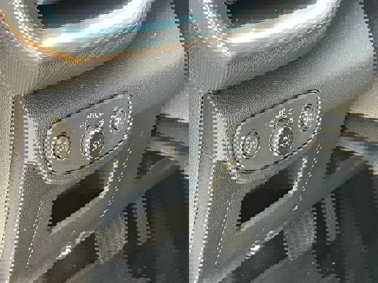 Used 2022 Chevrolet TrailBlazer ACTIV w/ Technology Package FWD image 6