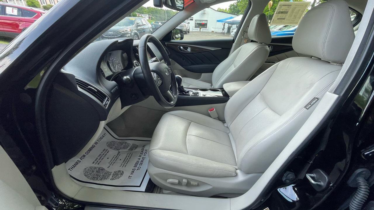 Used 2015 INFINITI Q50 Premium w/ Technology Package AWD/4WD image 18