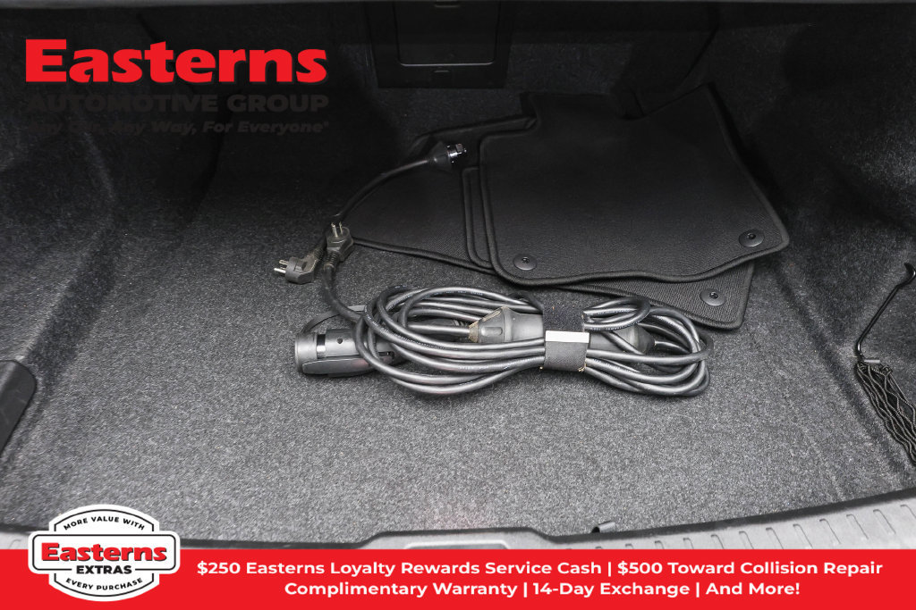 Used 2023 Volvo S60 T8 Plus AWD/4WD image 10