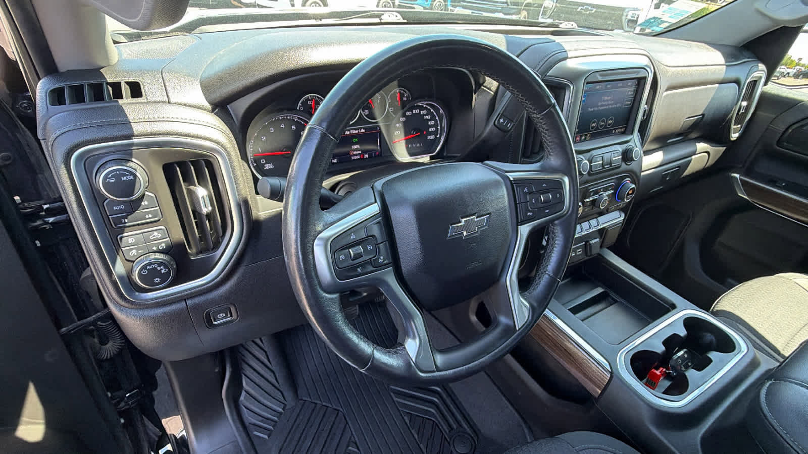 Used 2021 Chevrolet Silverado 1500 LT Trail Boss AWD/4WD image 10